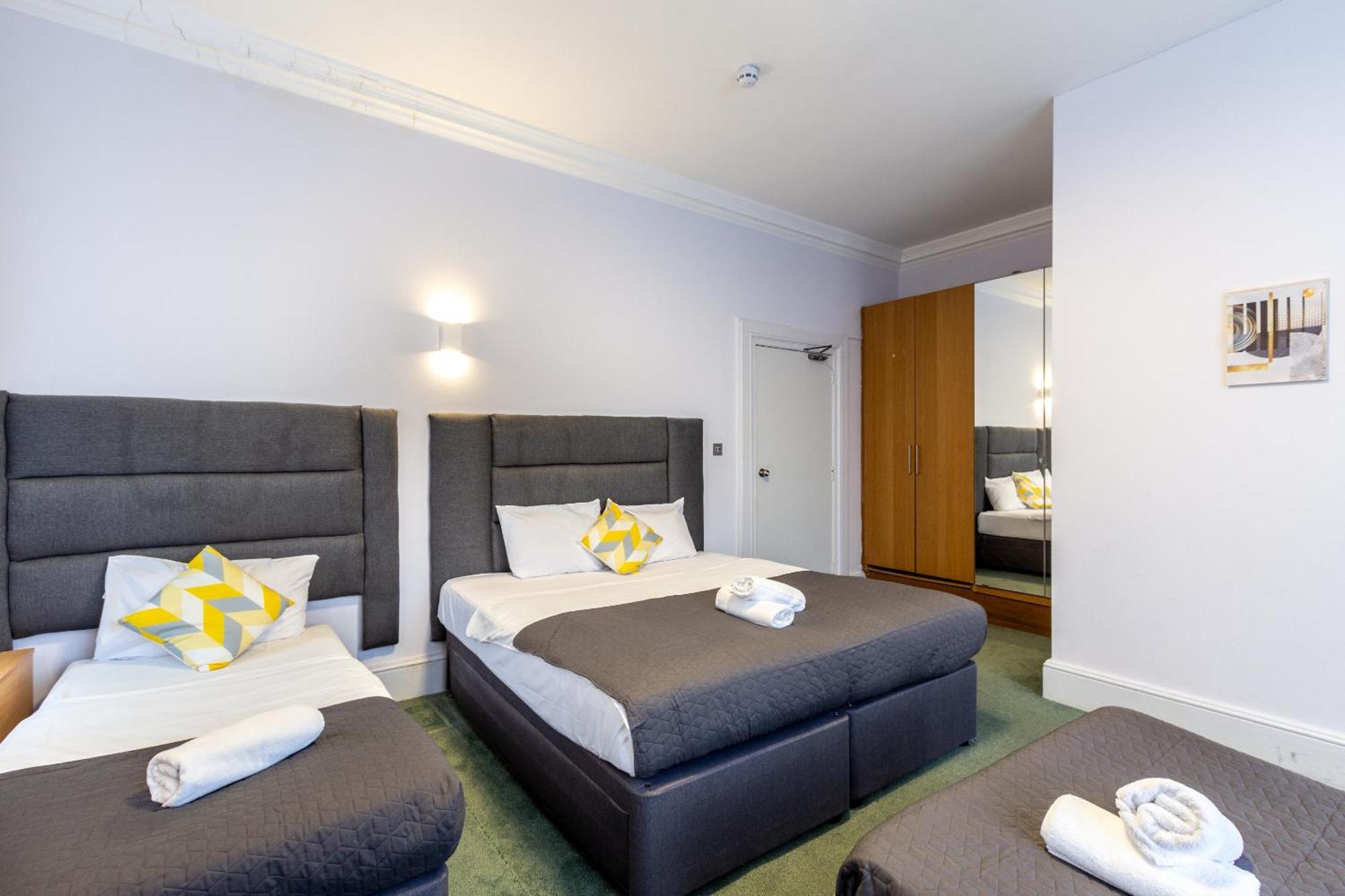 London Gatwick Inn Exterior photo